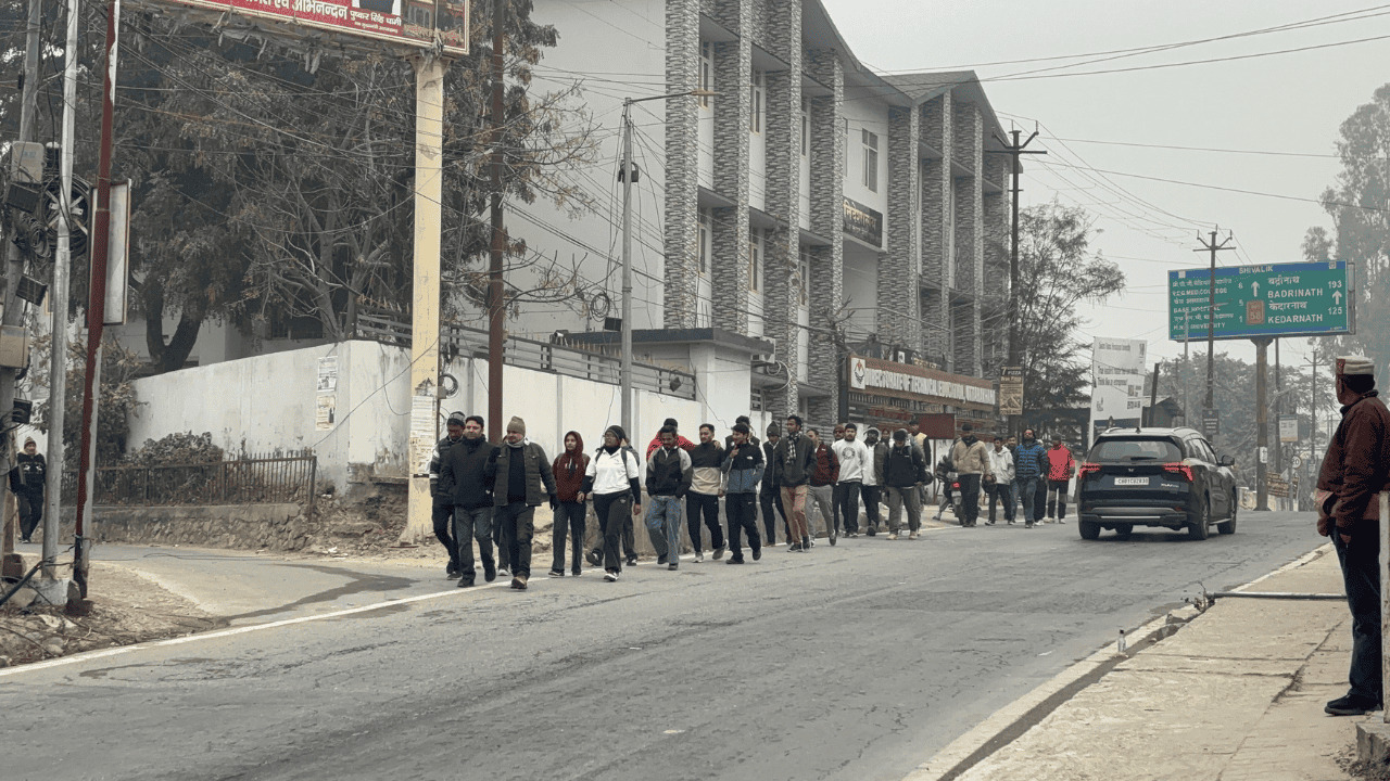 Students learning about Srinagar heritage